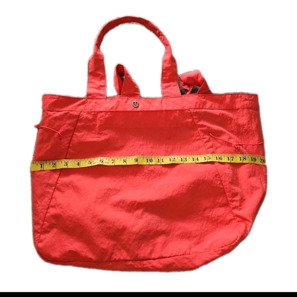 Lululemon Shopper Bag In Solar Orange OS - Picture 11 of 16